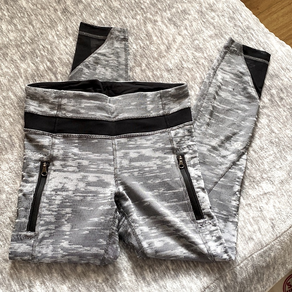Lululemon Grey Marled 7/8 Leggings